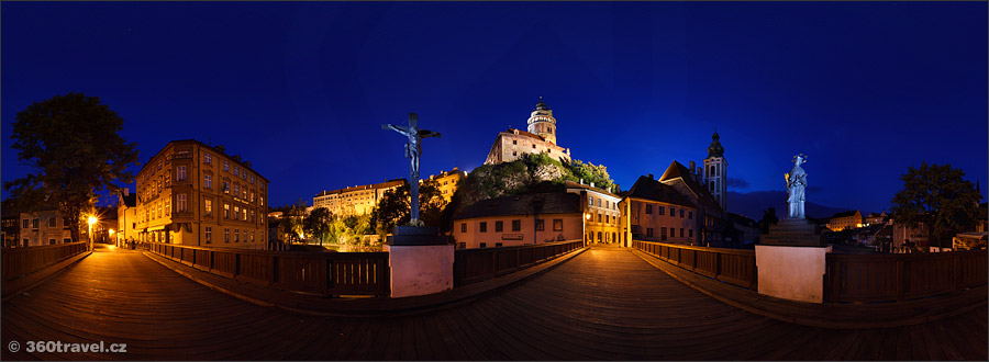 Play virtual tour - Lazebnický Bridge in Night