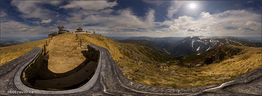 Play virtual tour - Viewpoint to Obří důl