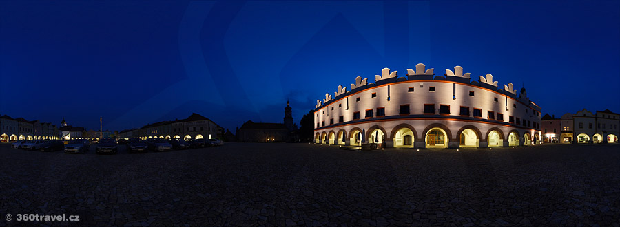 Play virtual tour - Hus Square in Night