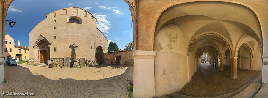 Play virtual tour - Virgin Mary's Assumption Church