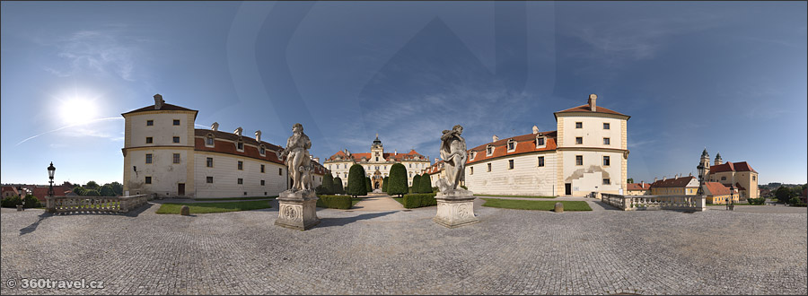 Play virtual tour - Hercules Statues